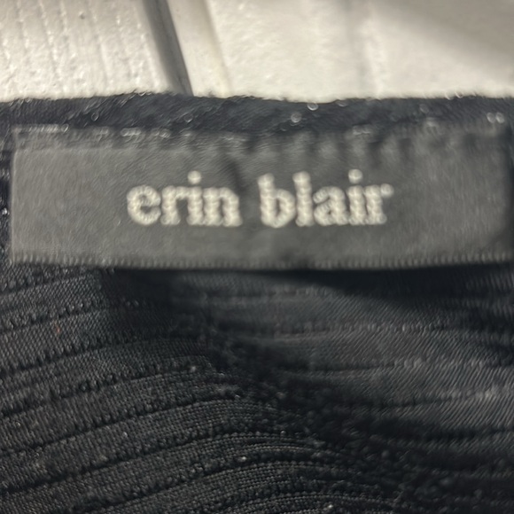 Glitzy sequin black New Year’s Eve wrap top, stretchy and figure-flattering - Picture 2 of 2